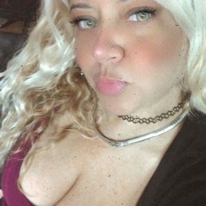 Meet your Posher, Idy